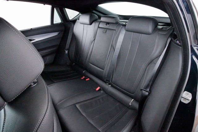 Used 2019 BMW X6 xDrive50i w/ M Sport Package image 31