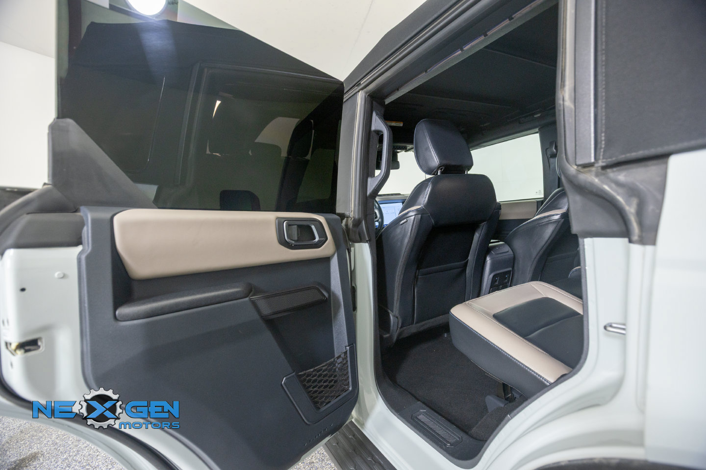 Used 2024 Ford Bronco Wildtrak AWD/4WD image 33