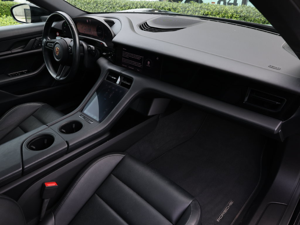 Used 2024 Porsche Taycan RWD image 20