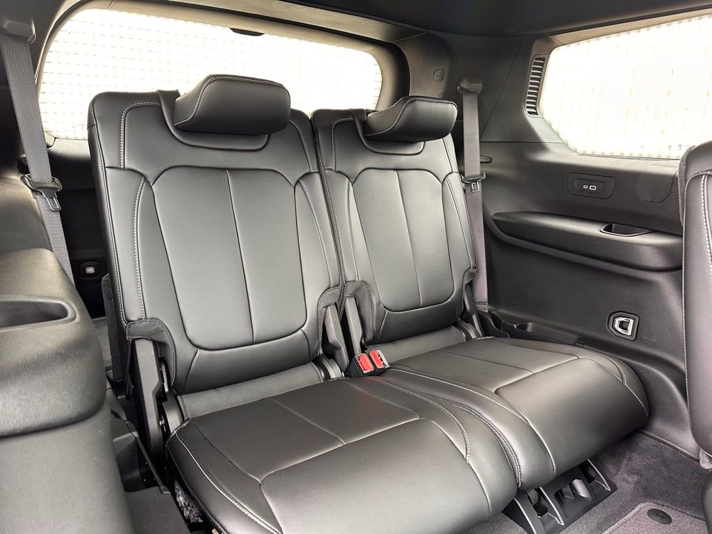 New 2026 Jeep Grand Cherokee L Limited w/ Limited Altitude Package AWD/4WD image 18