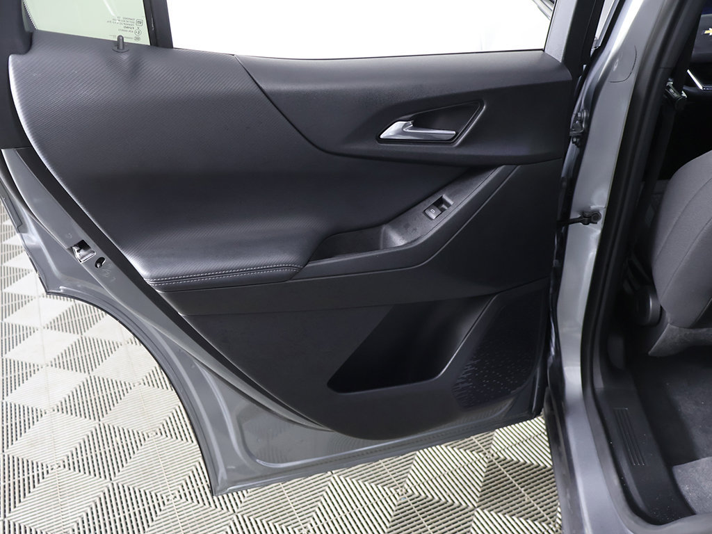 Used 2026 Chevrolet Equinox LT FWD image 25