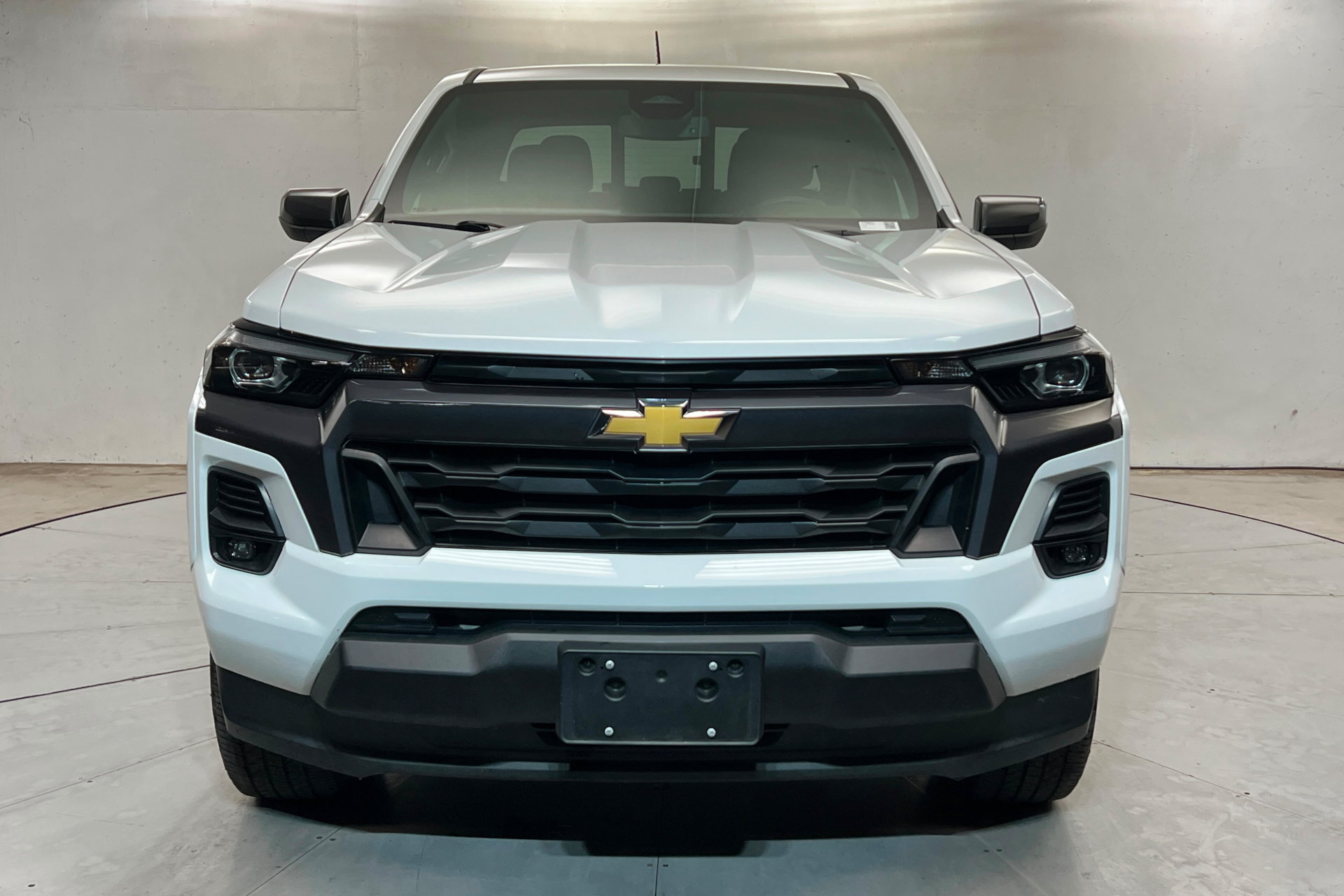 Used 2024 Chevrolet Colorado LT w/ LT Convenience Package III RWD image 9