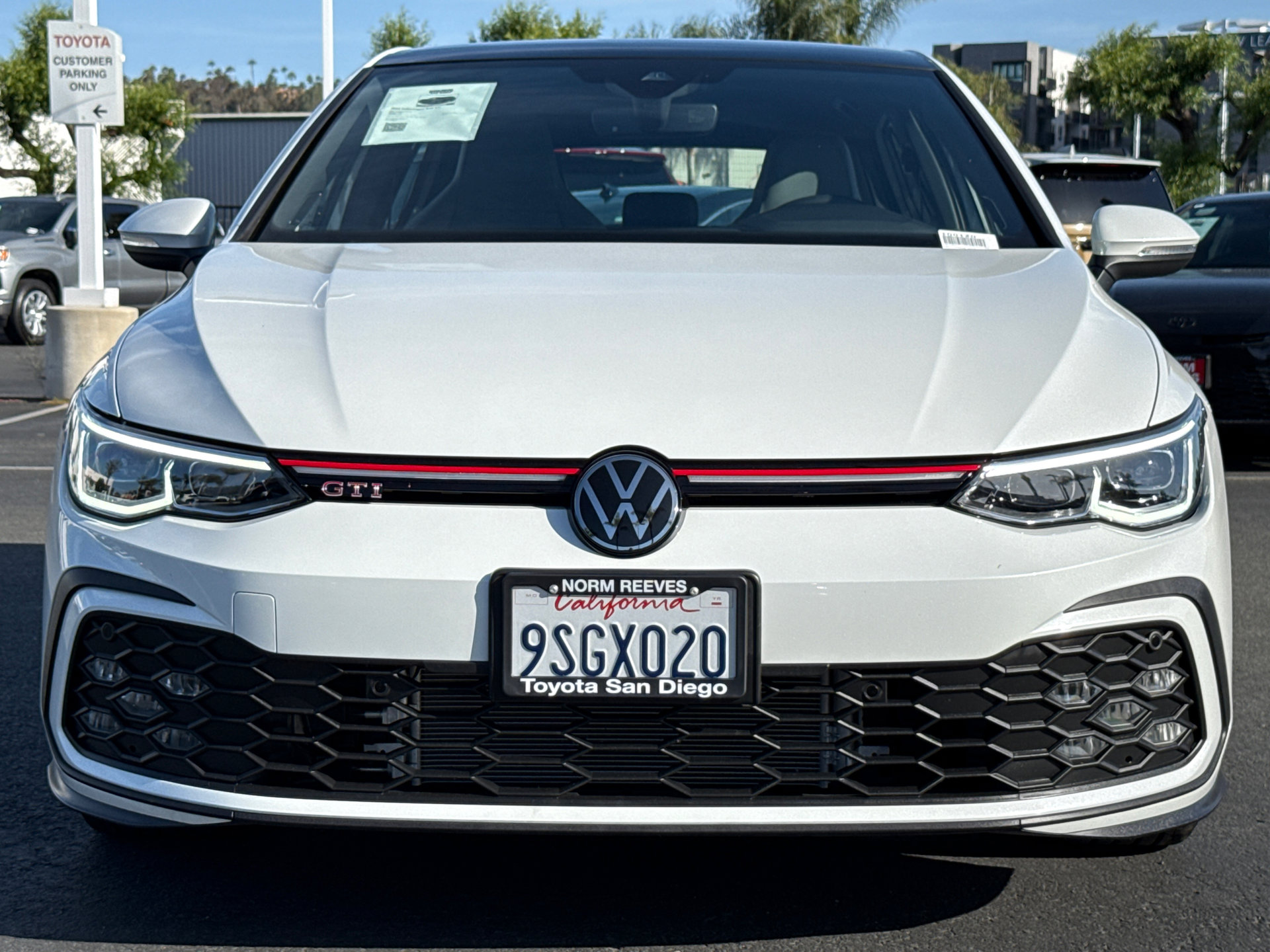 Used 2024 Volkswagen GTI SE FWD image 4