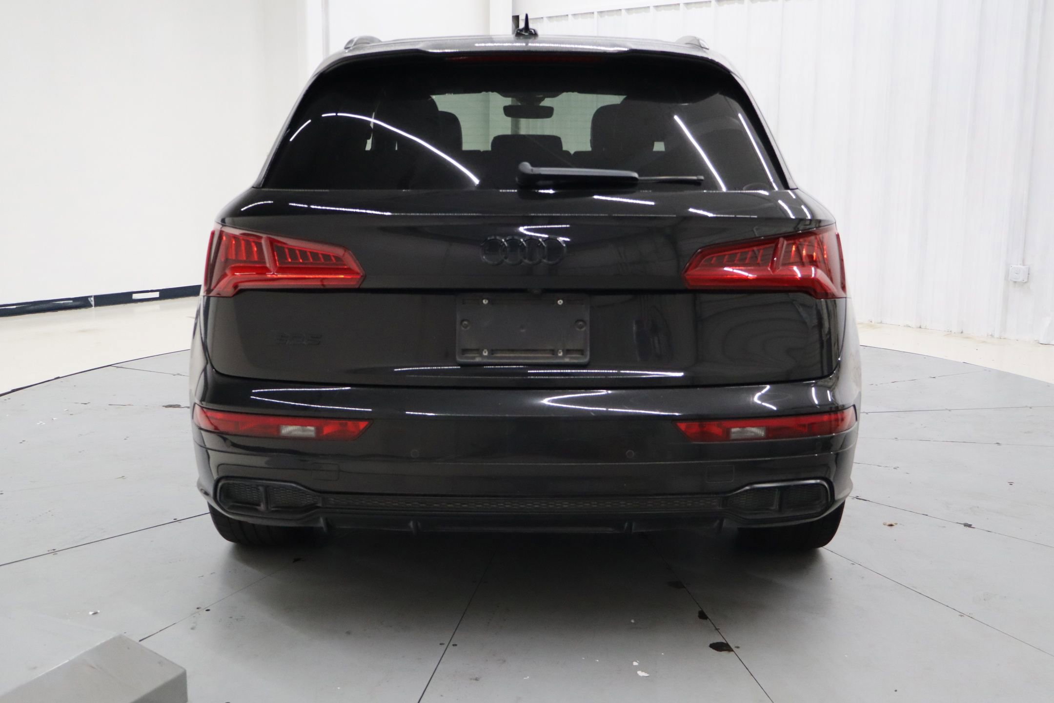 Used 2018 Audi SQ5 Prestige w/ Prestige Package image 6