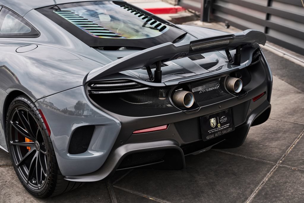 Used 2016 McLaren 675LT Coupe RWD image 15