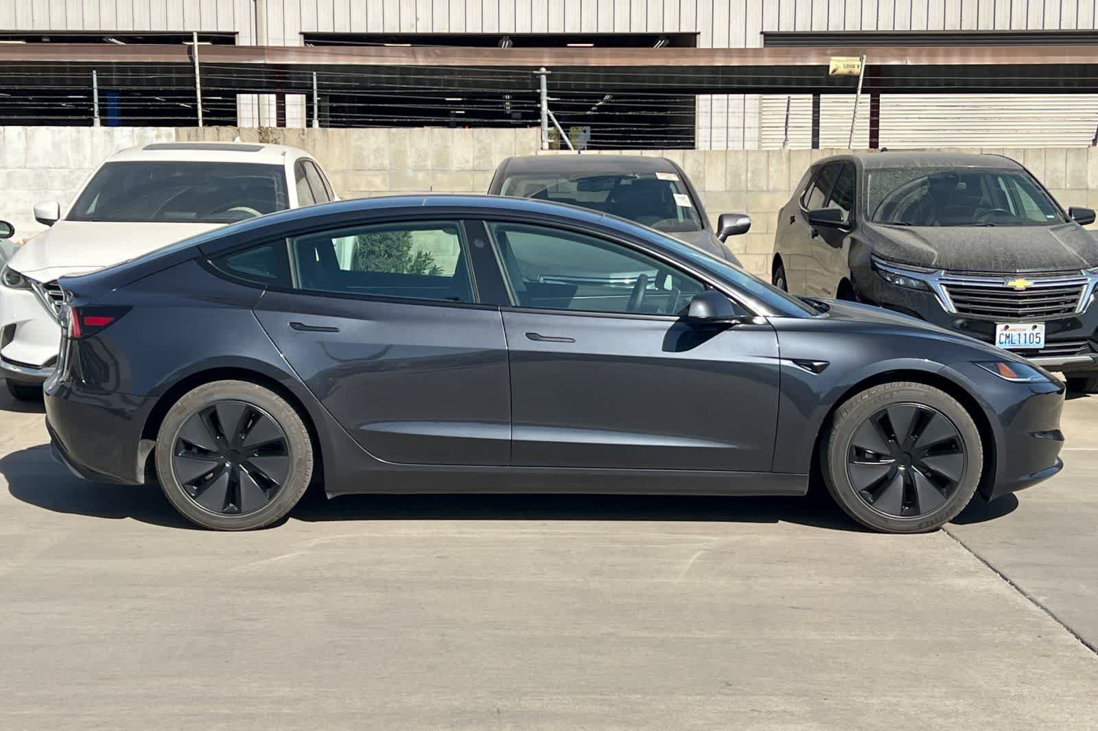 Used 2025 Tesla Model 3 Long Range RWD image 9