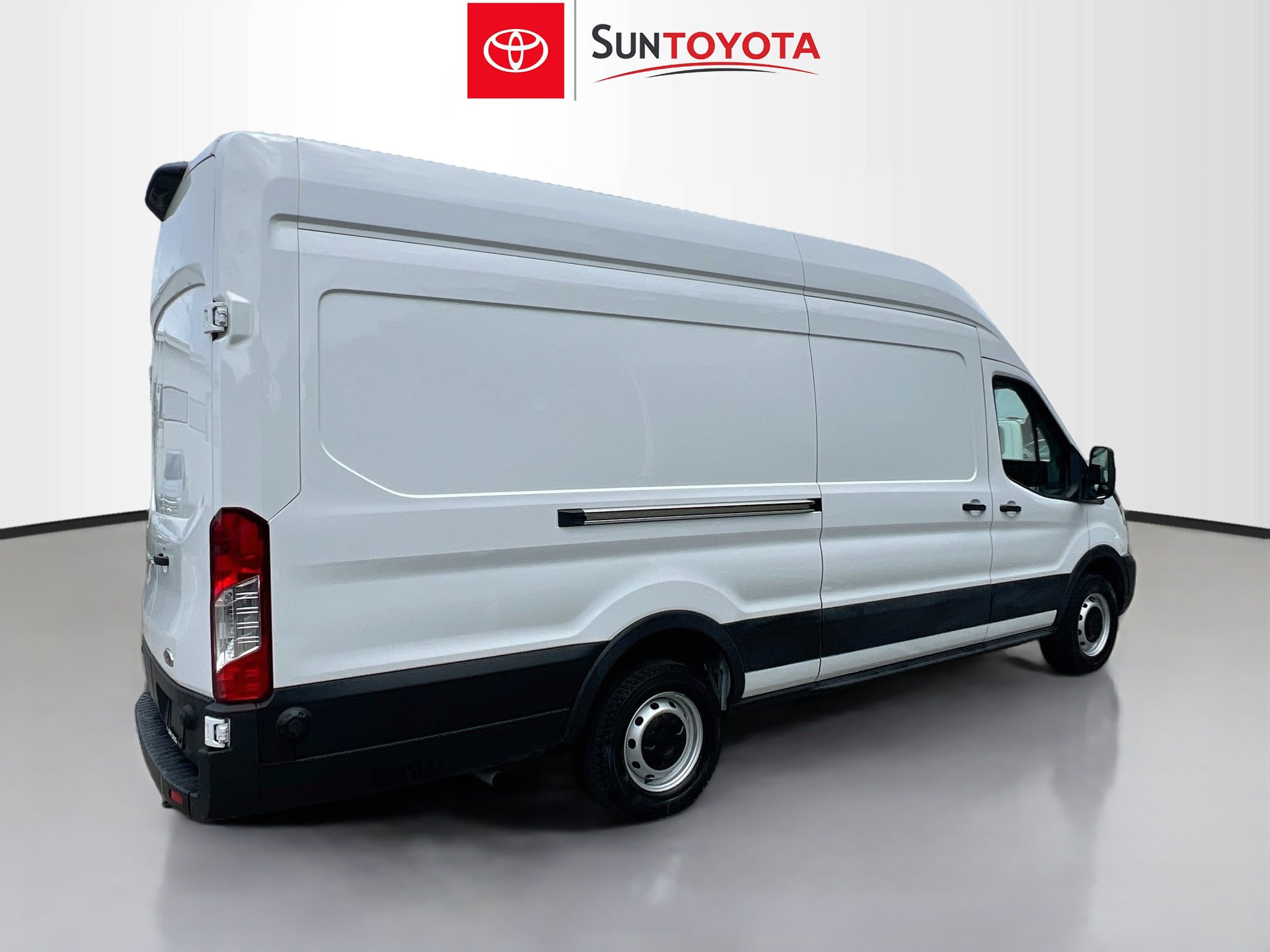 Used 2025 Ford Transit 250 148 High Roof Extended w/ Load Area Protection Package RWD image 4