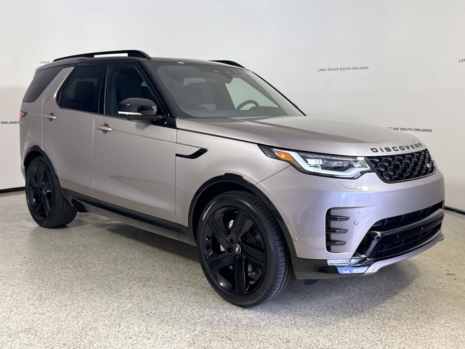 New 2026 Land Rover Discovery Dynamic SE AWD/4WD image 7
