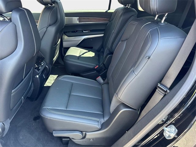 New 2026 Cadillac Vistiq Luxury w/ LPO, Floor Liner Package image 16