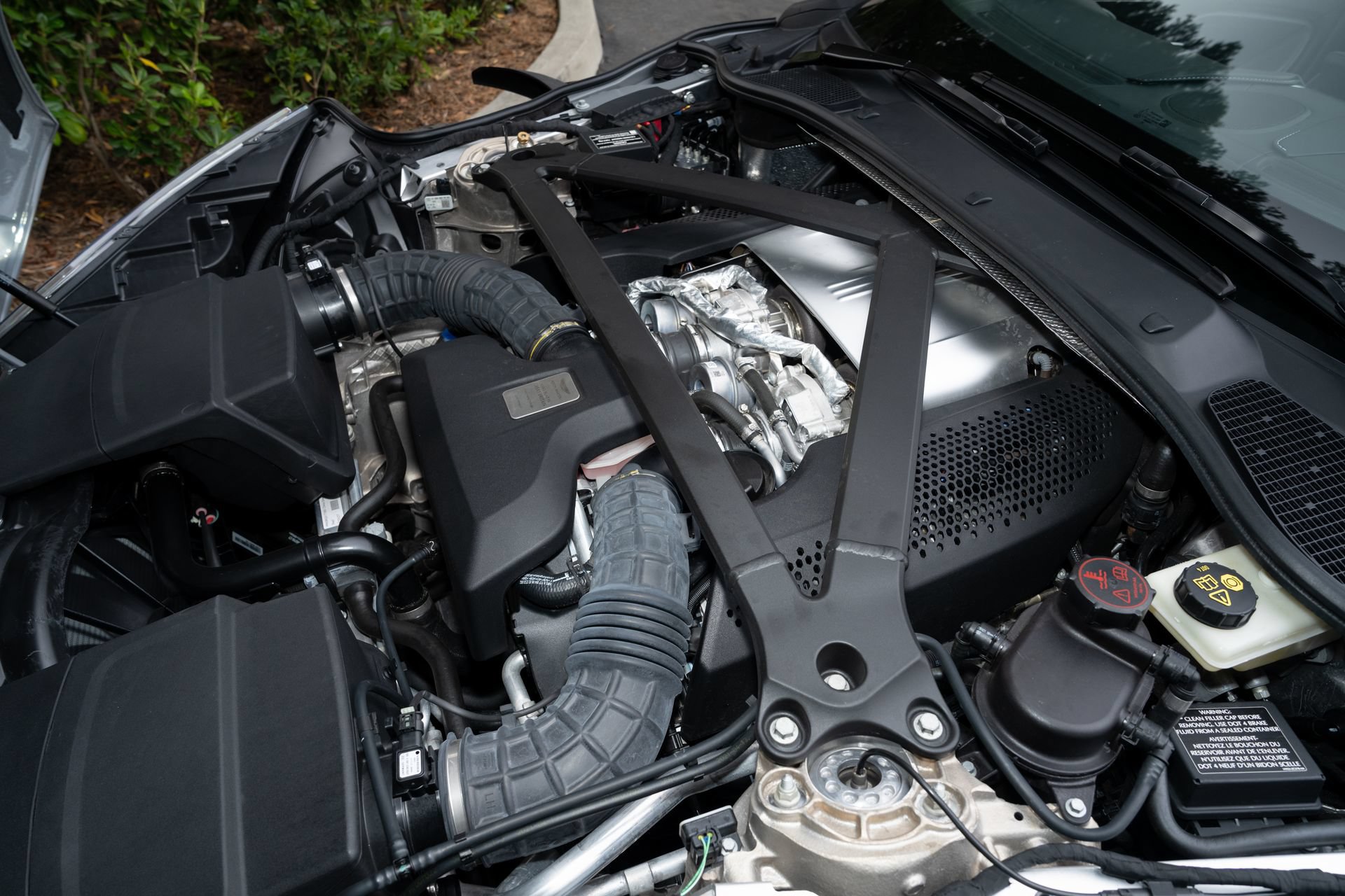 Used 2022 Aston Martin DB11 Volante RWD image 14