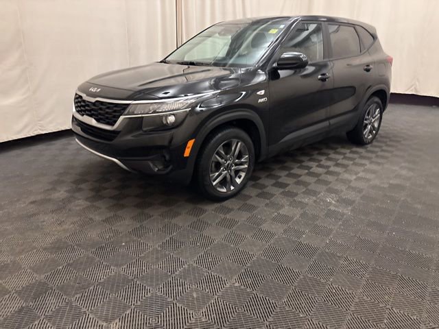 Certified 2023 Kia Seltos LX