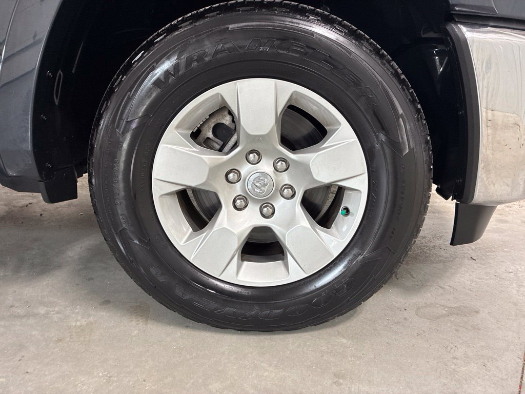 Used 2025 RAM 1500 Big Horn AWD/4WD image 29