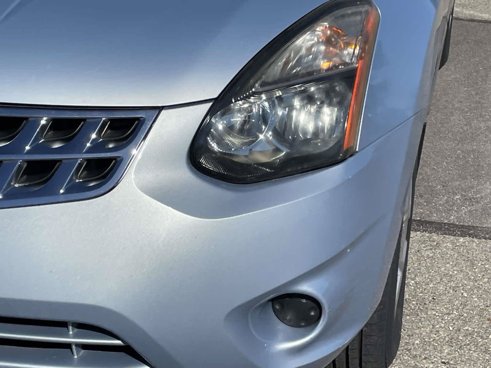 Used 2014 Nissan Rogue S AWD/4WD image 9