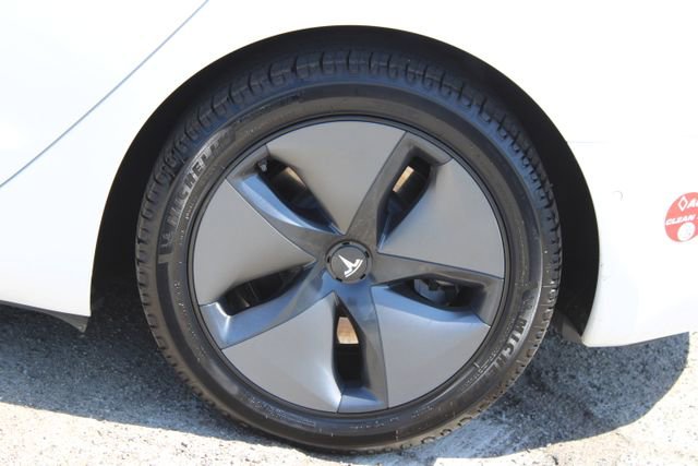 Used 2018 Tesla Model 3 Long Range RWD image 6