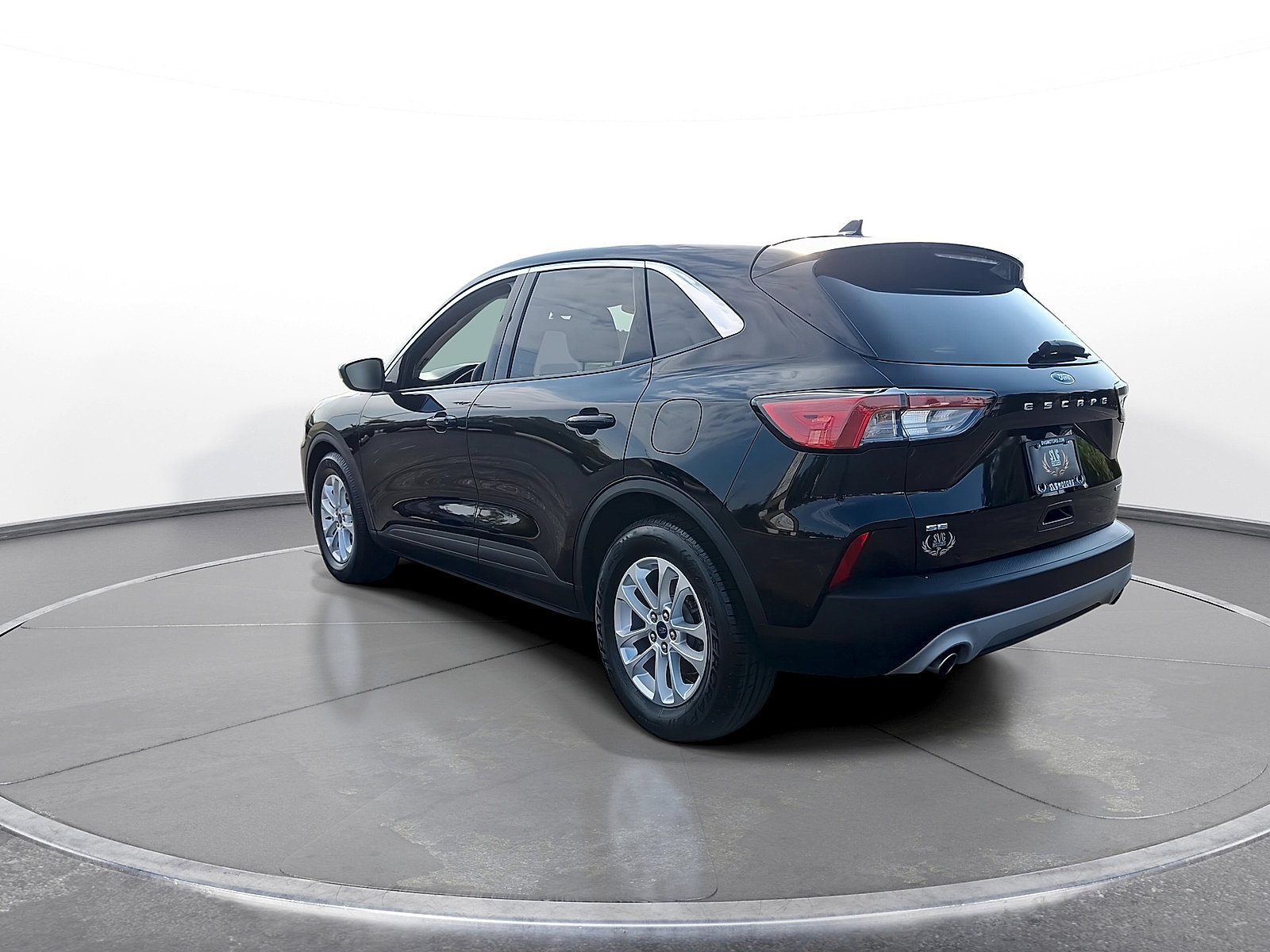 Used 2020 Ford Escape SE FWD image 6