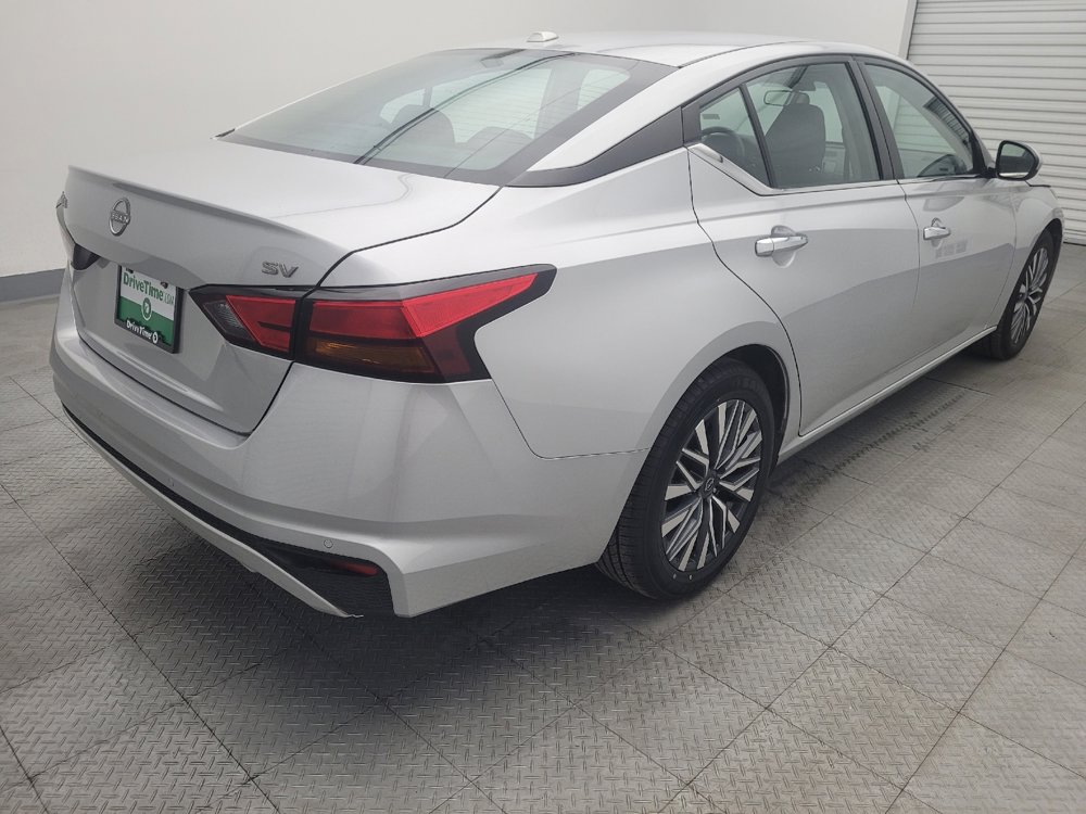 Used 2023 Nissan Altima 2.5 SV image 9