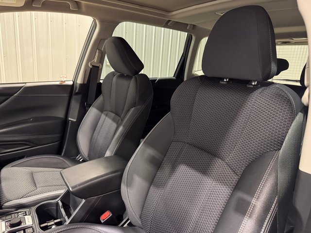 Used 2022 Subaru Forester Premium image 16