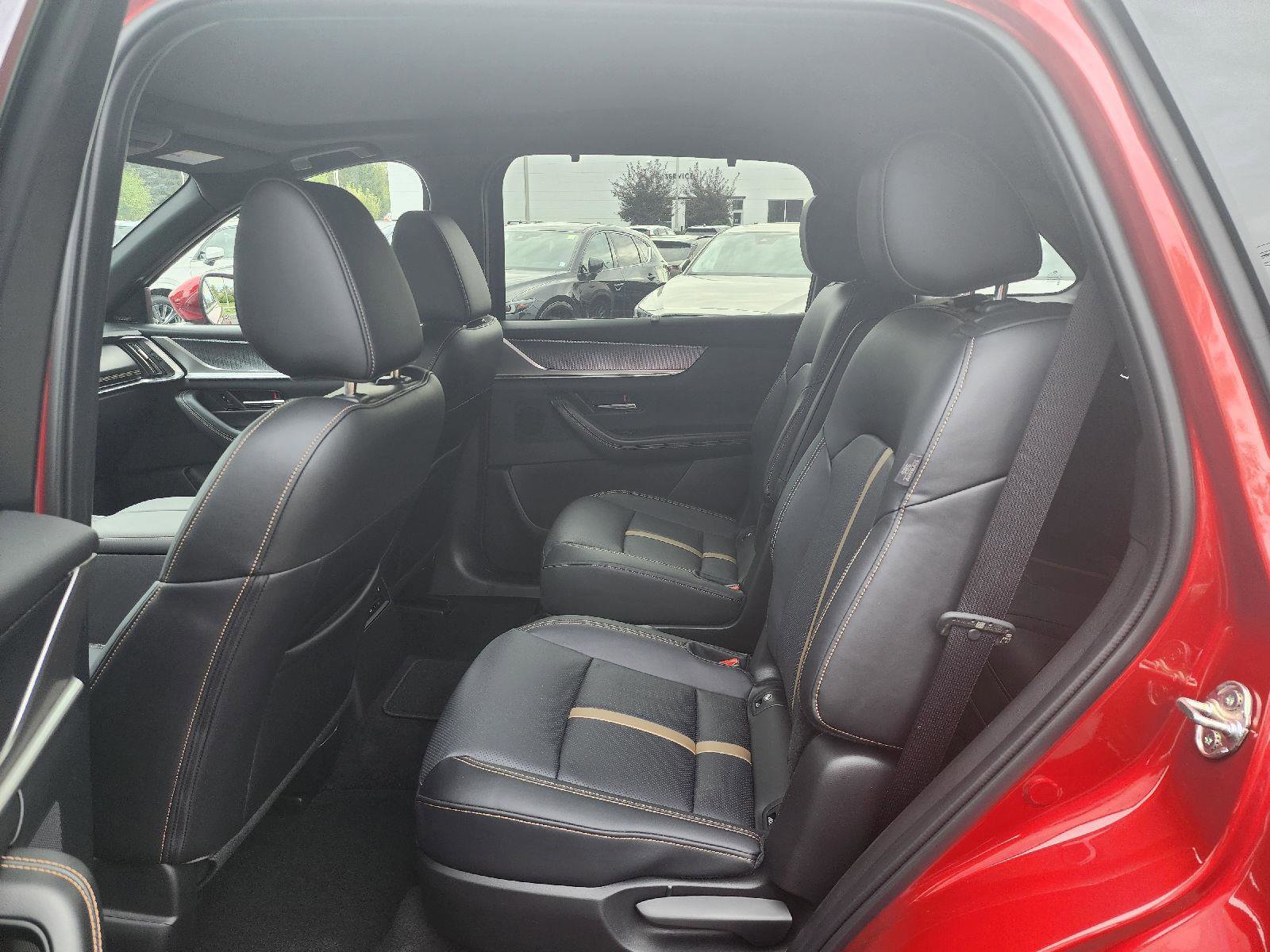 Certified 2025 MAZDA CX-90 3.3 Turbo S w/ Premium Package image 13