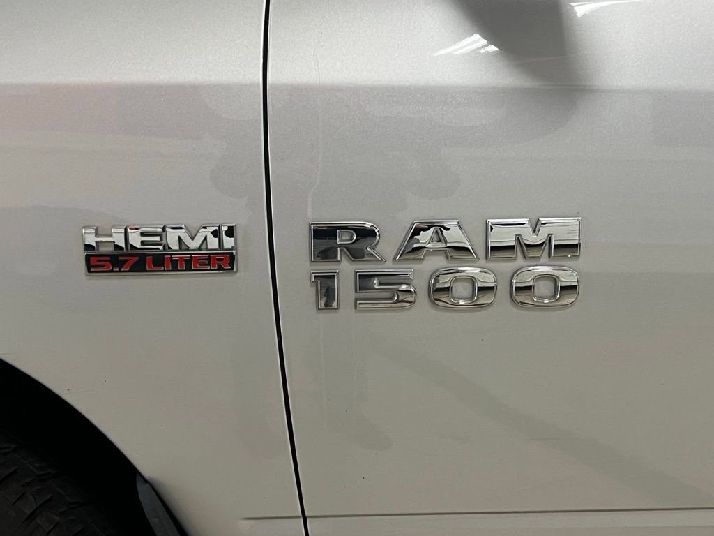 Used 2017 RAM 1500 Classic SLT image 9