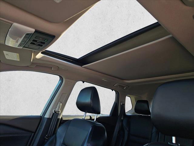 Used 2023 Nissan Rogue SV w/ SV Premium B Package image 9