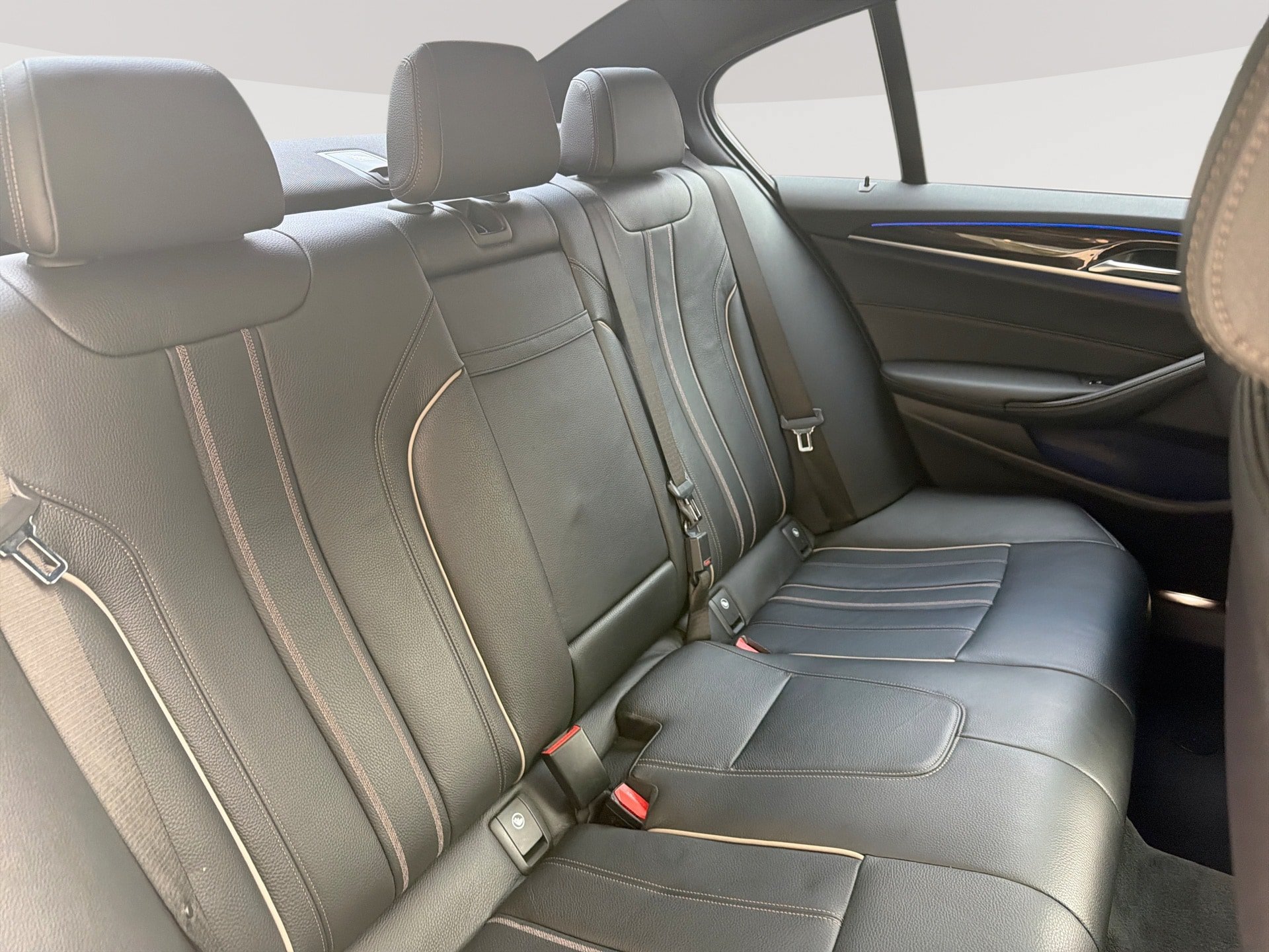 Used 2018 BMW 530i RWD image 26