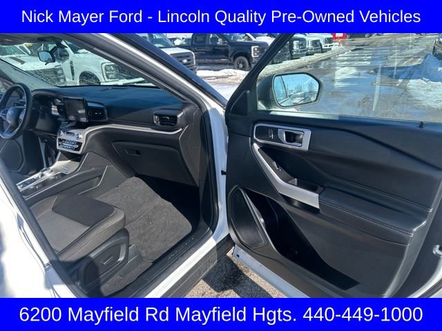 Certified 2023 Ford Explorer XLT w/ Class IV Trailer Tow Package image 25