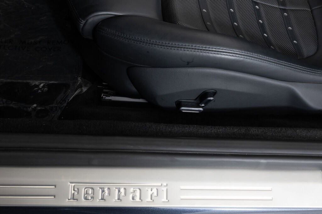 Certified 2024 Ferrari Roma Spider image 32