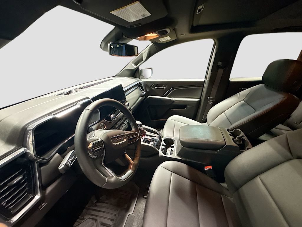 Used 2024 GMC Canyon Elevation w/ Elevation Premium Package image 20