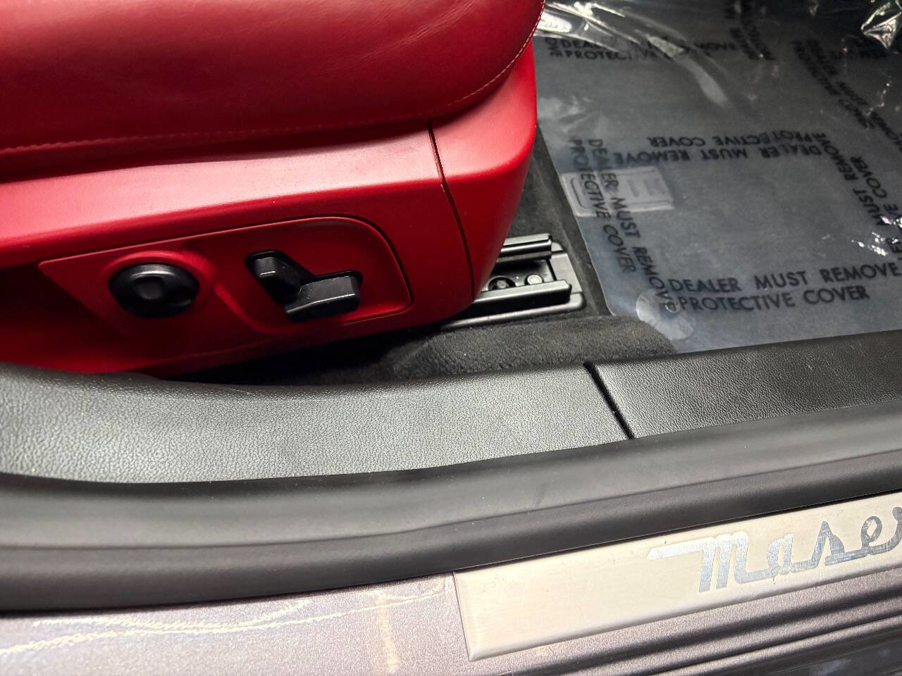 Used 2018 Maserati Ghibli S image 40