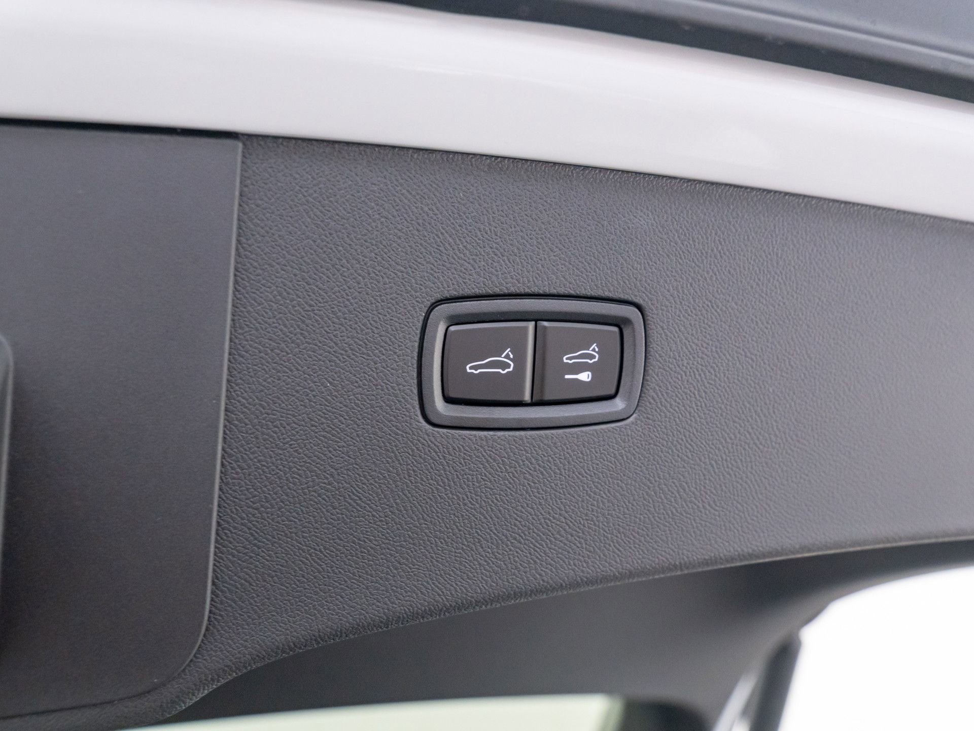 New 2025 Porsche Cayenne S image 36
