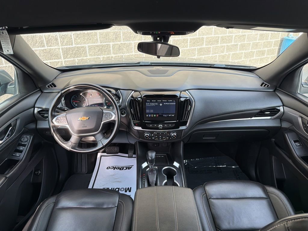 Used 2023 Chevrolet Traverse LT image 11