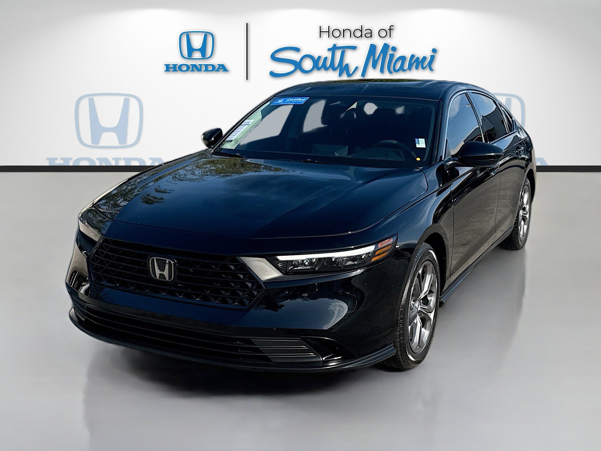 Used 2023 Honda Accord EX image 3