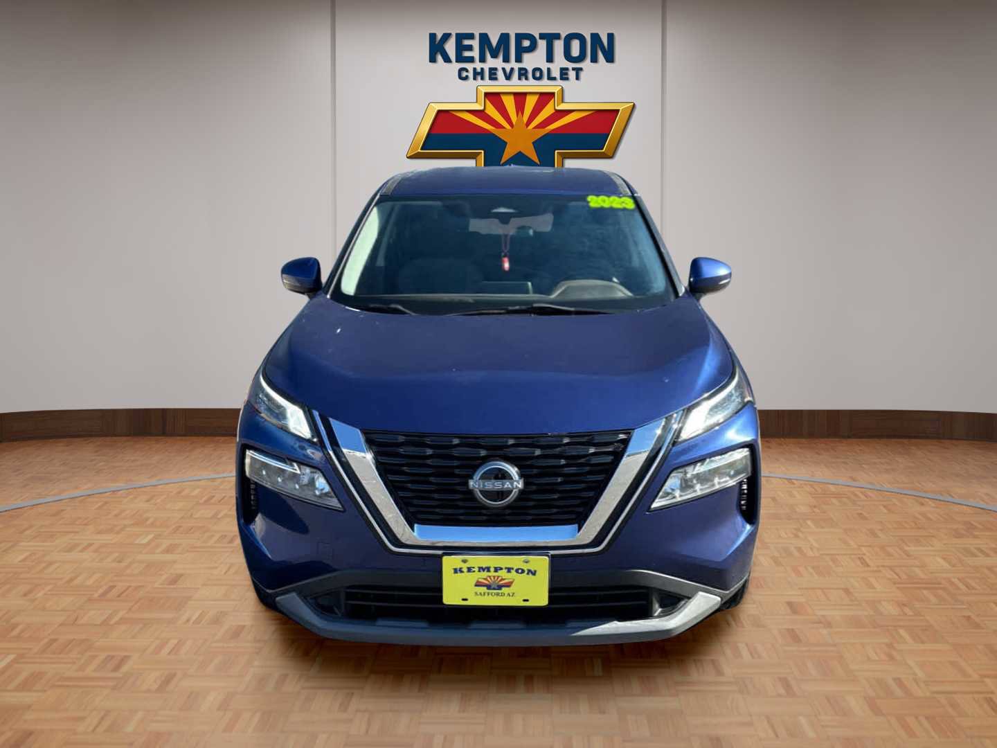 Used 2023 Nissan Rogue SV image 1