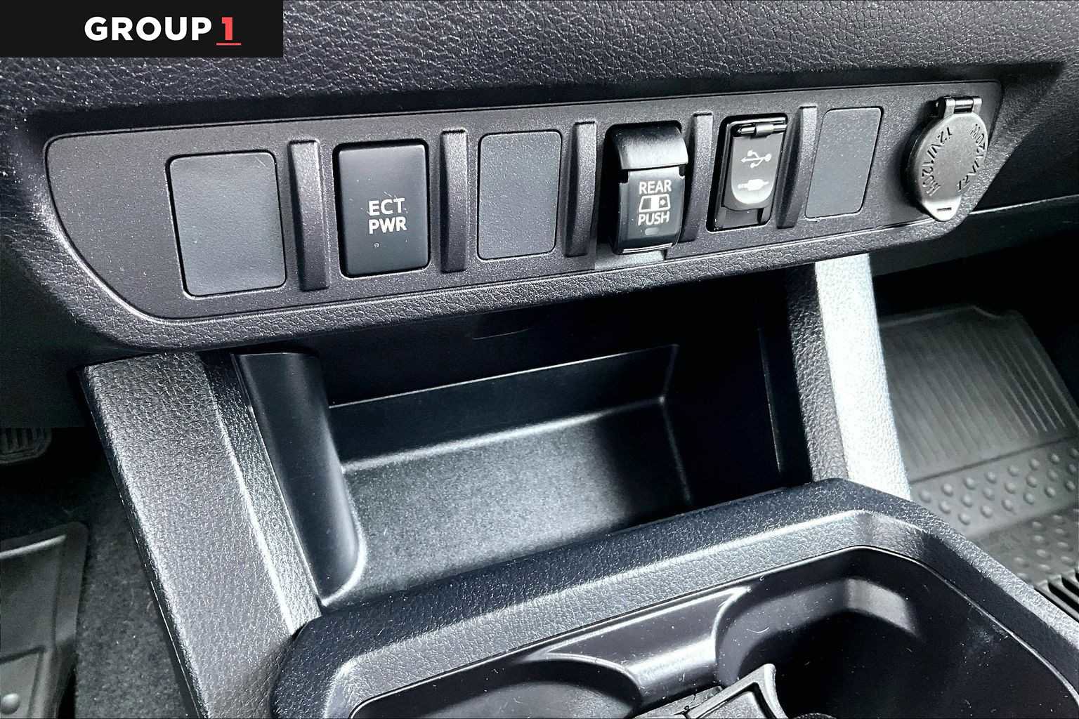 Used 2019 Toyota Tacoma SR5 AWD/4WD image 36