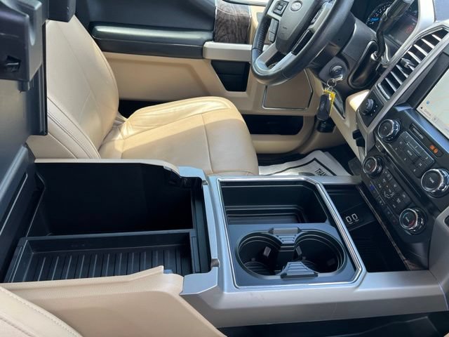 Used 2017 Ford F250 Lariat w/ Lariat Value Package AWD/4WD image 28