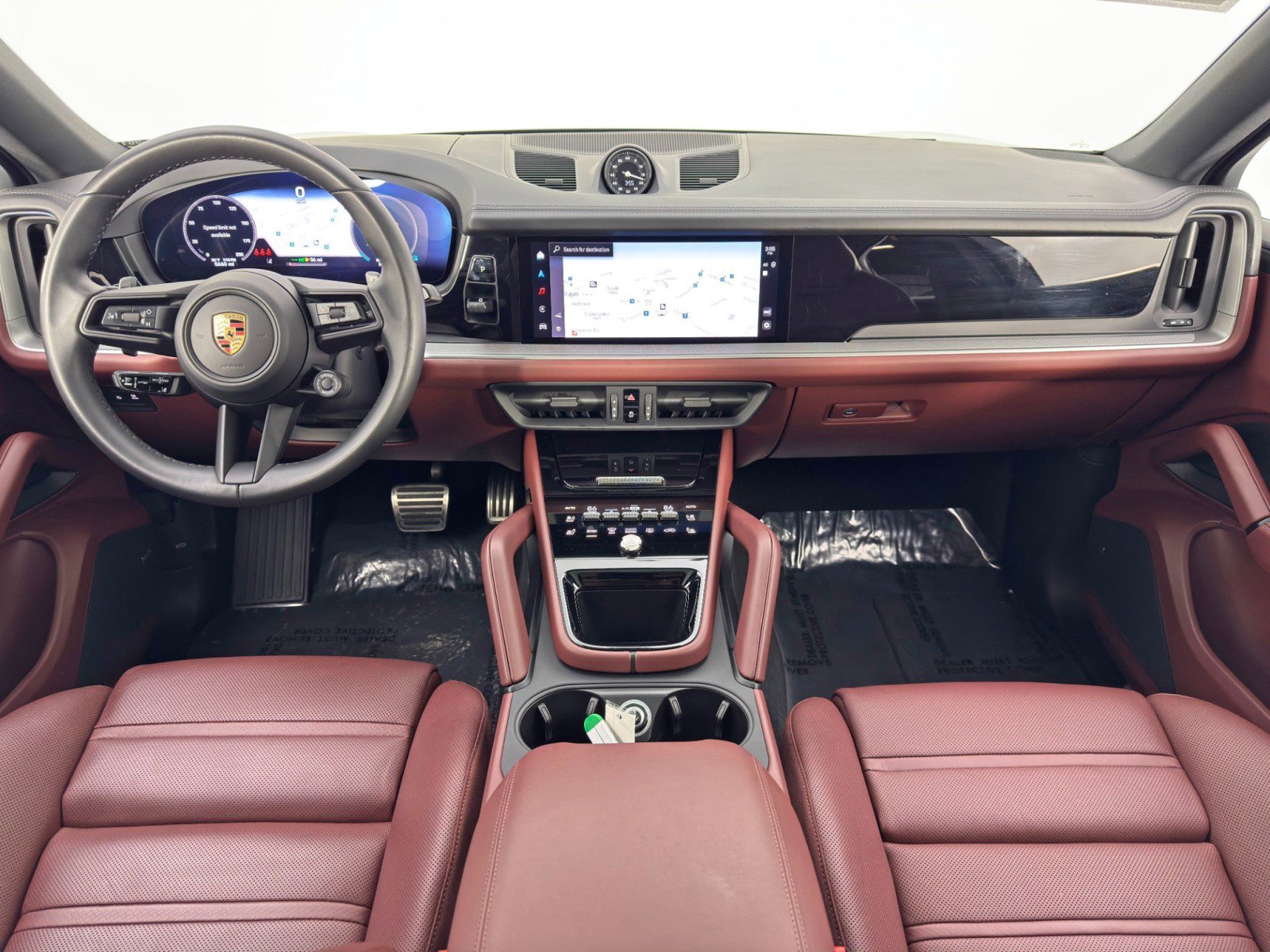 Used 2025 Porsche Cayenne S image 13