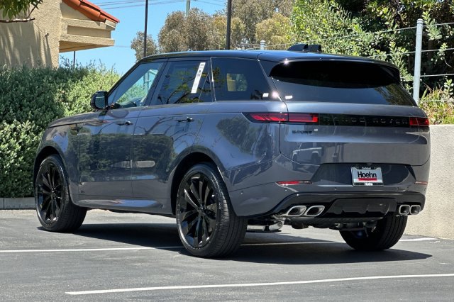 New 2026 Land Rover Range Rover Sport Dynamic SE AWD/4WD image 3
