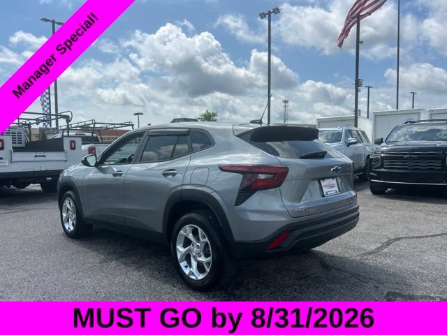Used 2026 Chevrolet Trax LS w/ LS Convenience Package FWD image 5