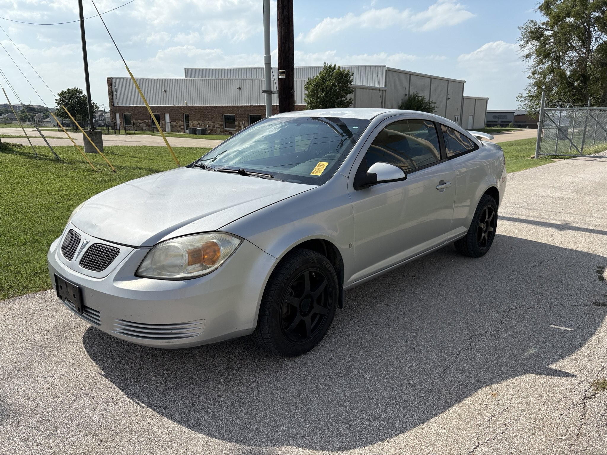 Used 2008 Pontiac G5 FWD image 1