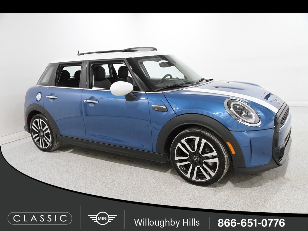 Certified 2024 MINI Cooper S image 1