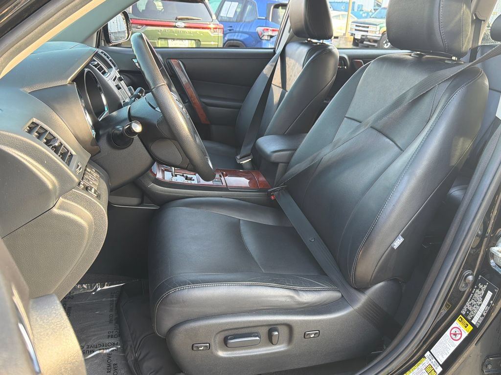 Used 2013 Toyota Highlander Limited FWD image 24