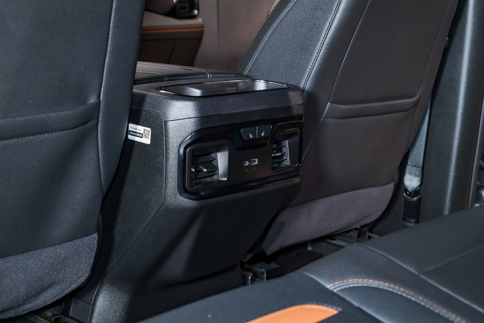 Used 2025 GMC Sierra 3500 AT4 w/ AT4 Premium Plus Package image 28