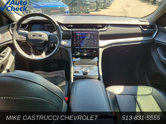 Used 2023 Jeep Grand Cherokee L Limited w/ Luxury Tech Group II AWD/4WD image 11
