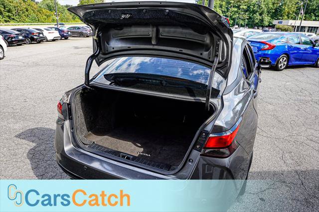 Used 2020 Nissan Versa S FWD image 35