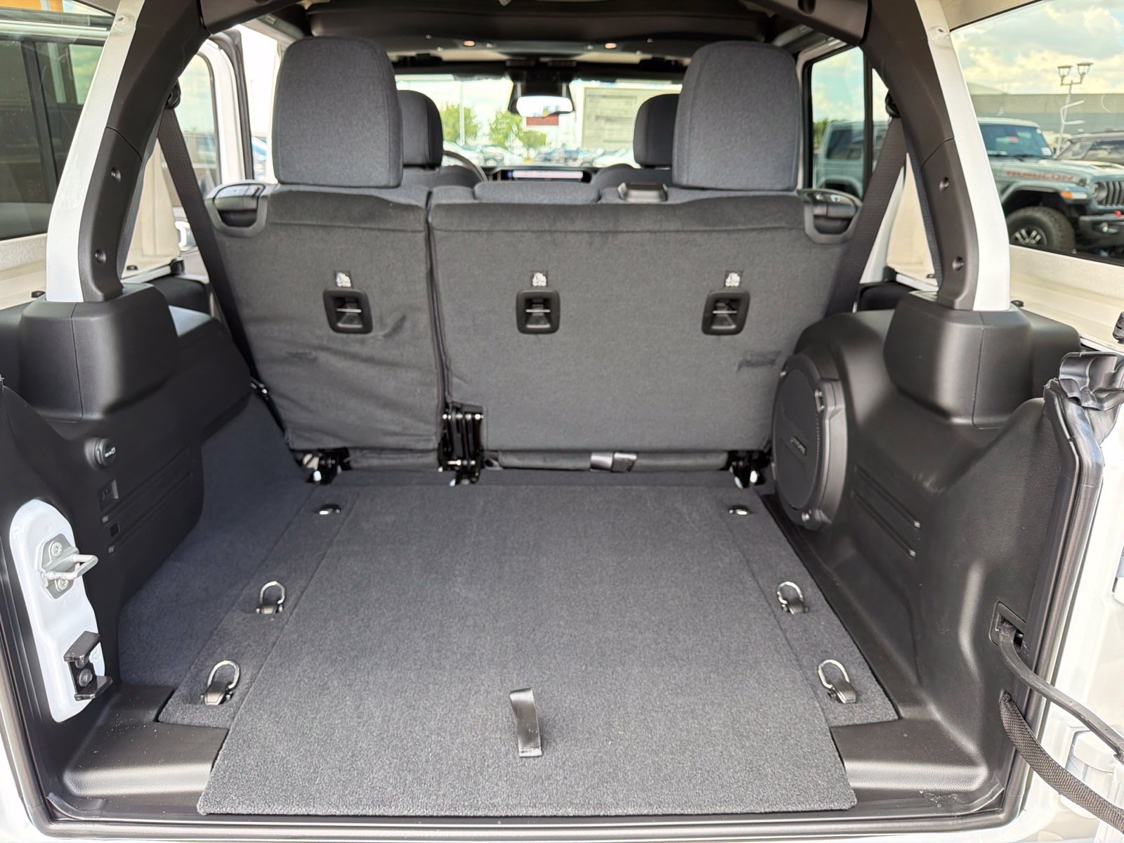 New 2026 Jeep Wrangler Unlimited Rubicon AWD/4WD image 18