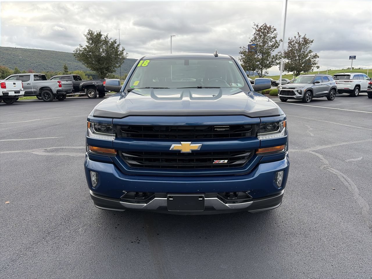 Used 2018 Chevrolet Silverado 1500 LT w/ All Star Edition AWD/4WD image 2