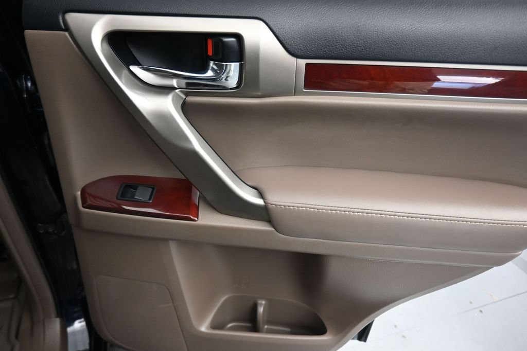 Used 2019 Lexus GX 460 Premium AWD/4WD image 42