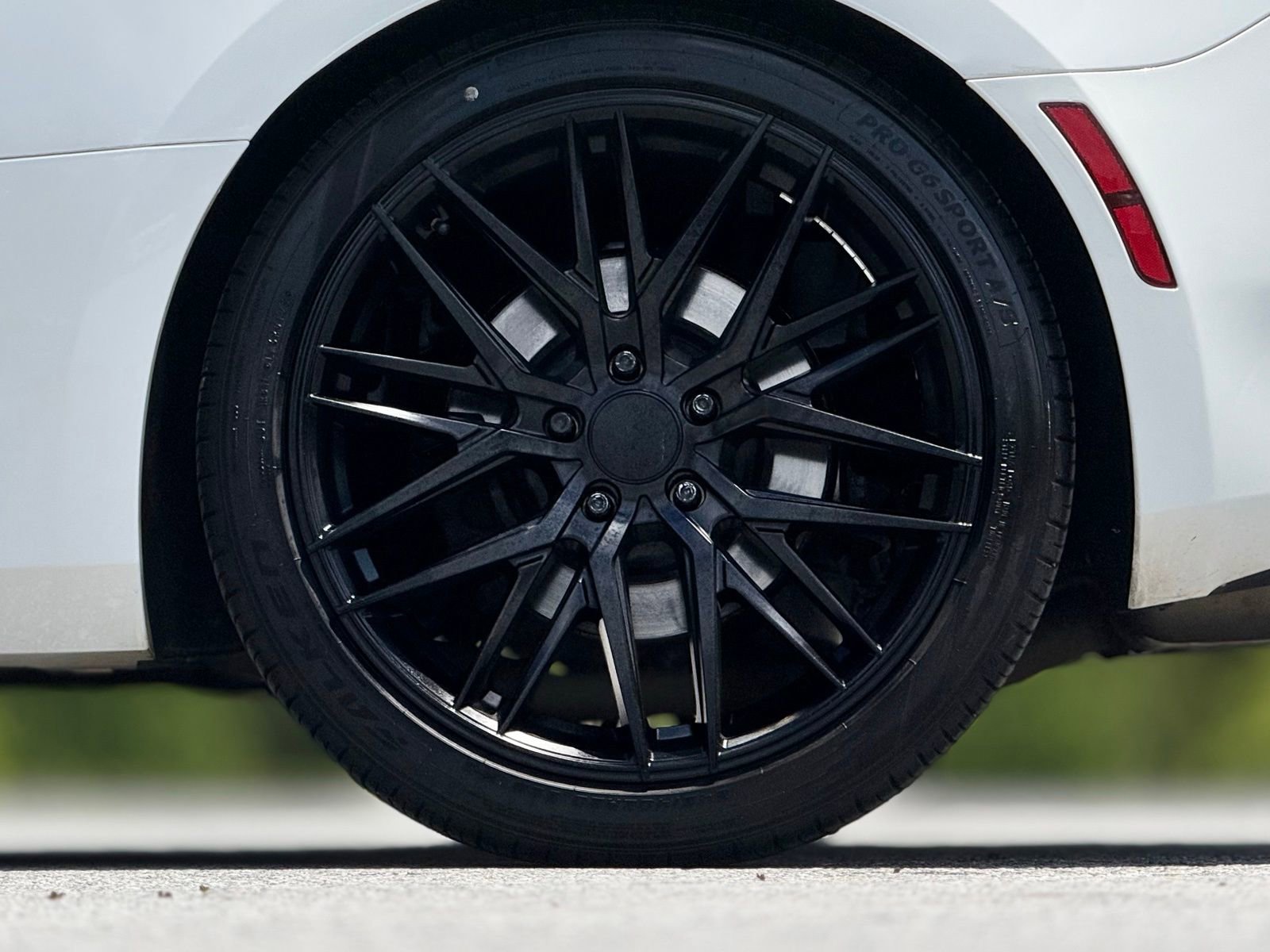 Used 2017 Chevrolet Camaro LT RWD image 19