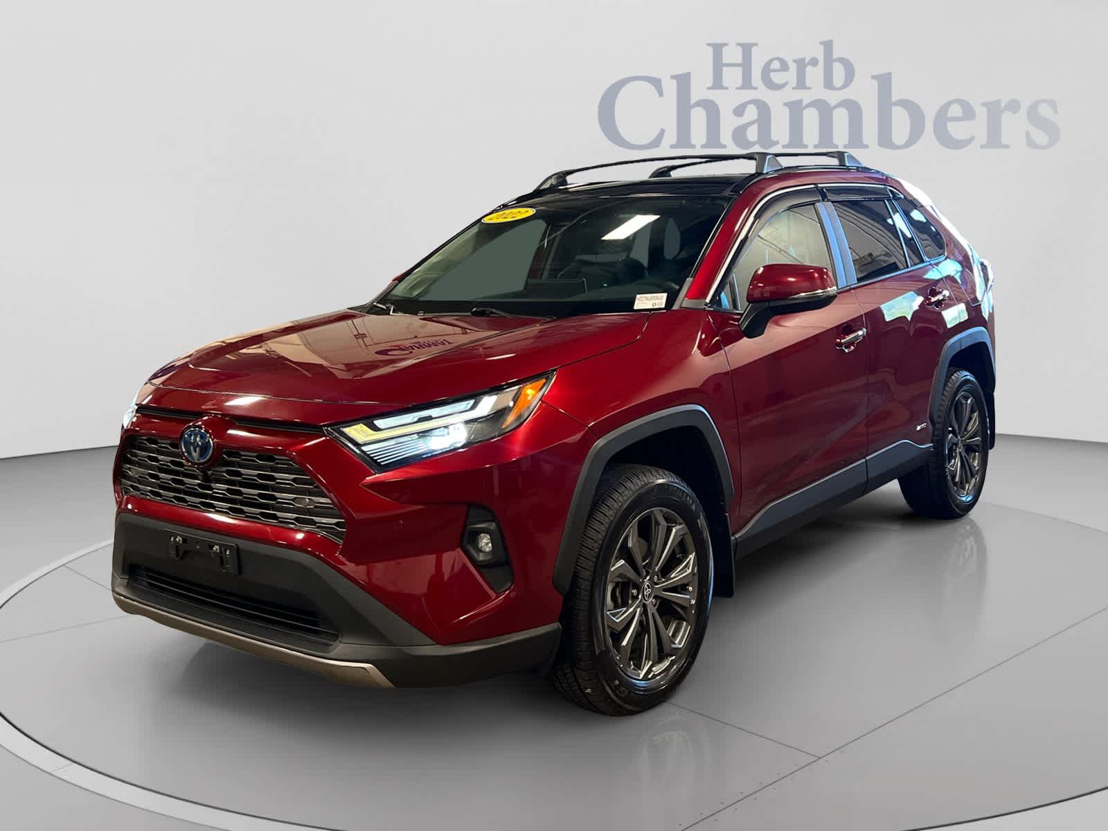 Used 2022 Toyota RAV4 Limited AWD/4WD image 4