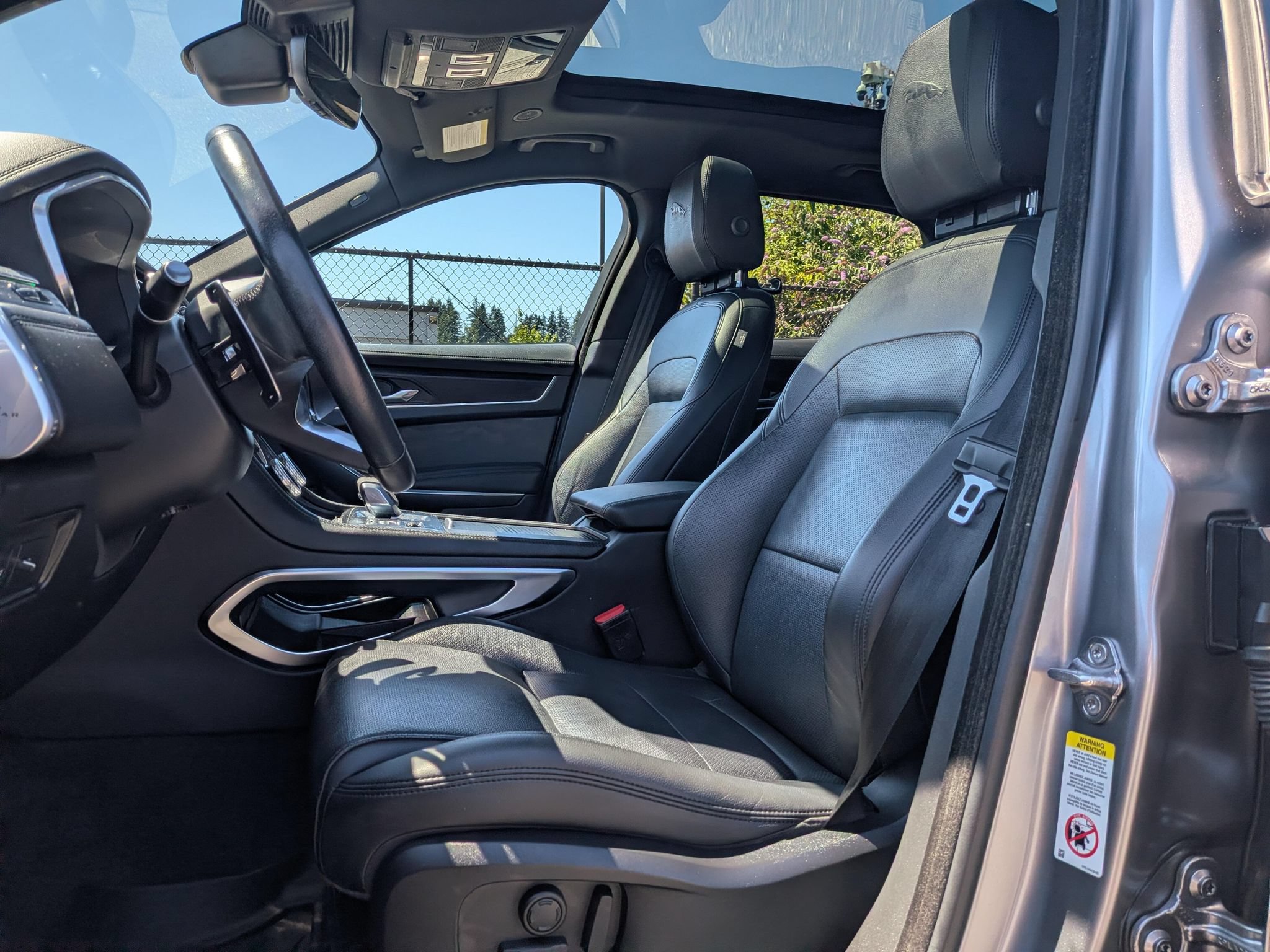 Used 2023 Jaguar F-PACE S AWD/4WD image 5